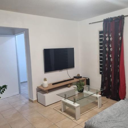 레자빔 Location De Charme Aux Abymes 아파트 외부 사진